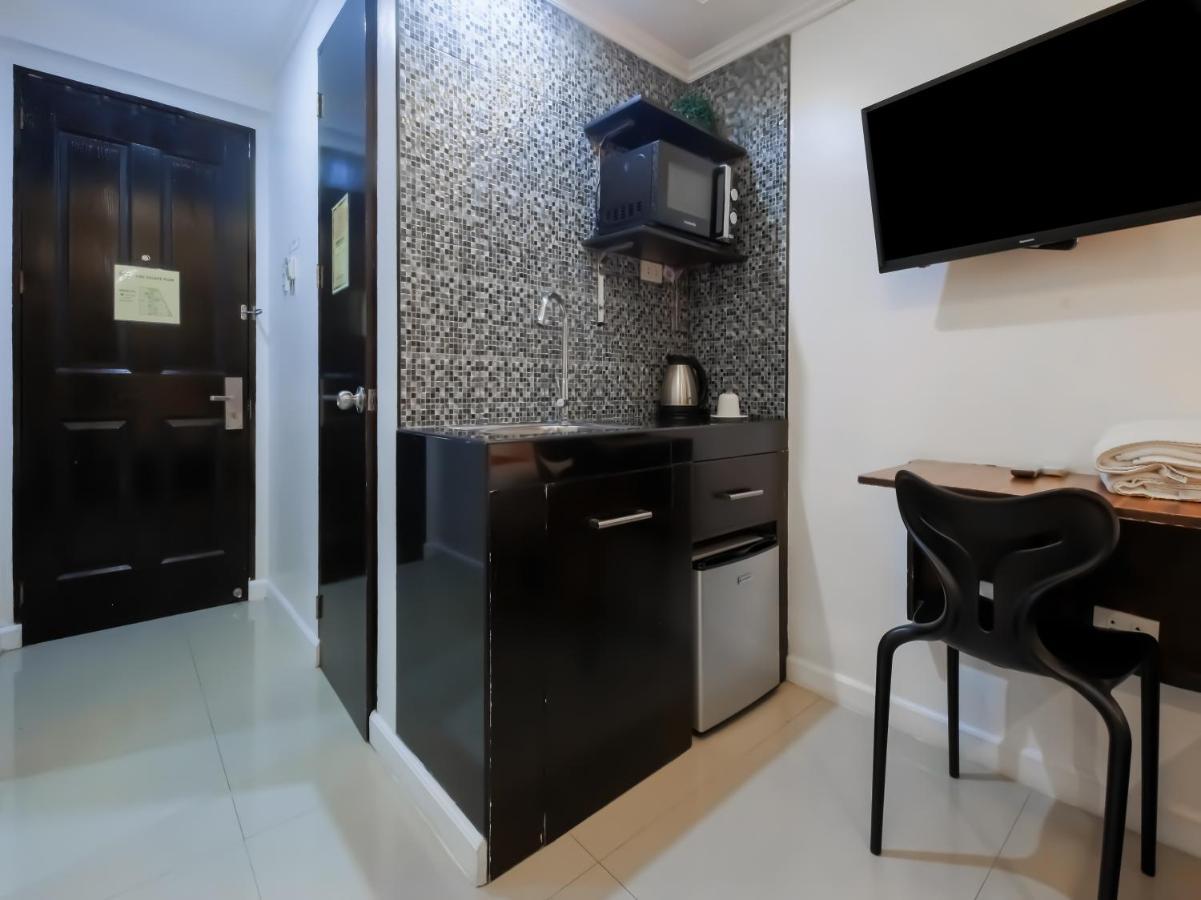 Capital O 860 Nest Nano Suites Makati San Pedro Makati Exterior foto