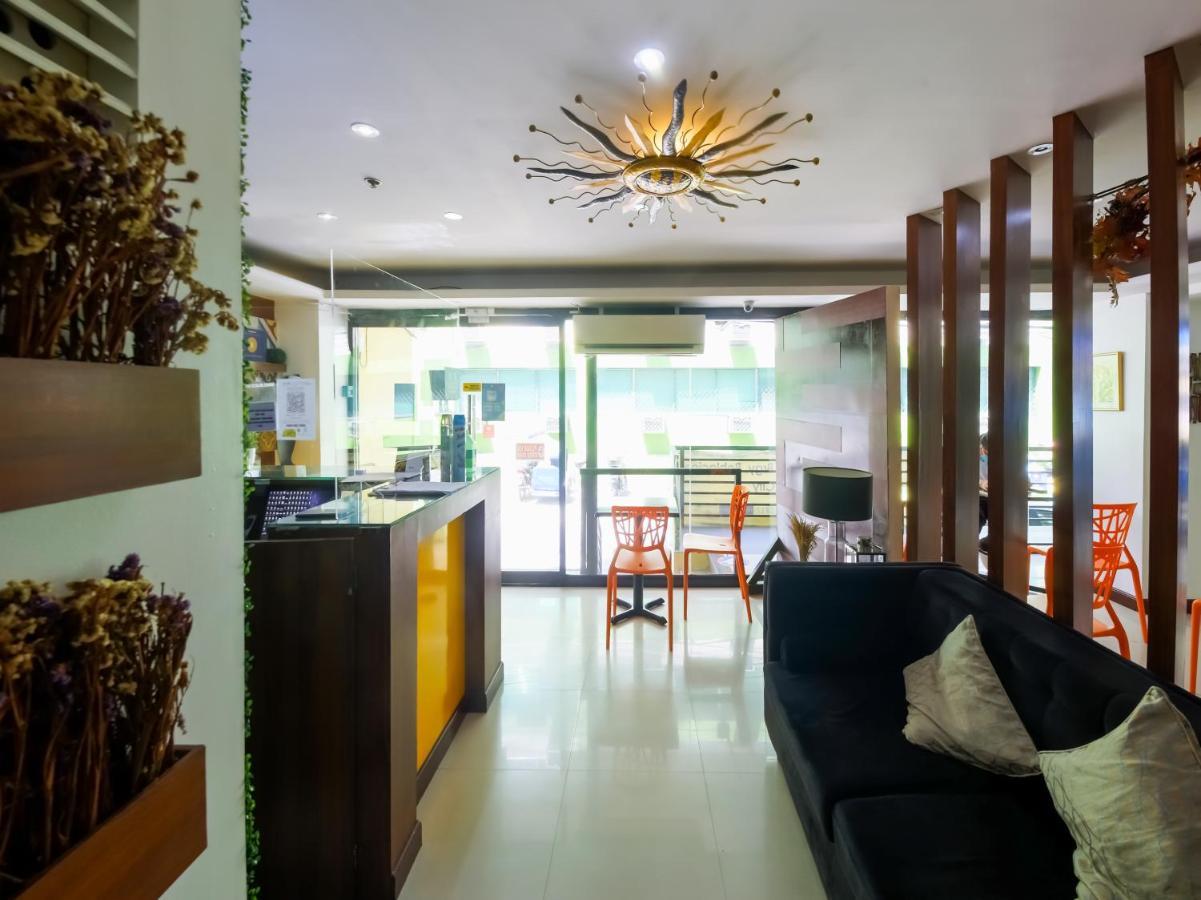 Capital O 860 Nest Nano Suites Makati San Pedro Makati Exterior foto